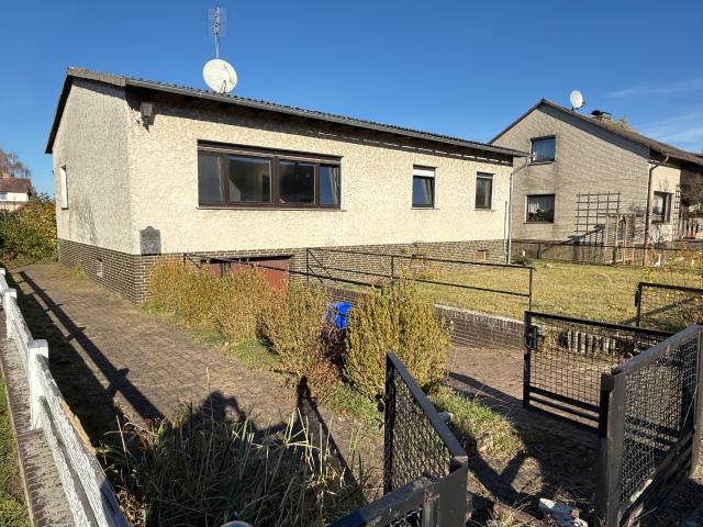 1 Familienhaus mit Garage in ruhiger Lage von Süpplingen sucht handwerklich begabten Liebhaber