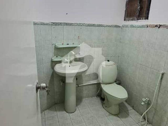 1 floor flat for sale in gulshan e iqbal 13d2