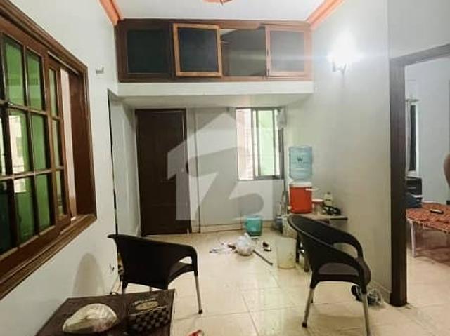 1 Floor 2 Bedroom + DD Flat Available For Rent