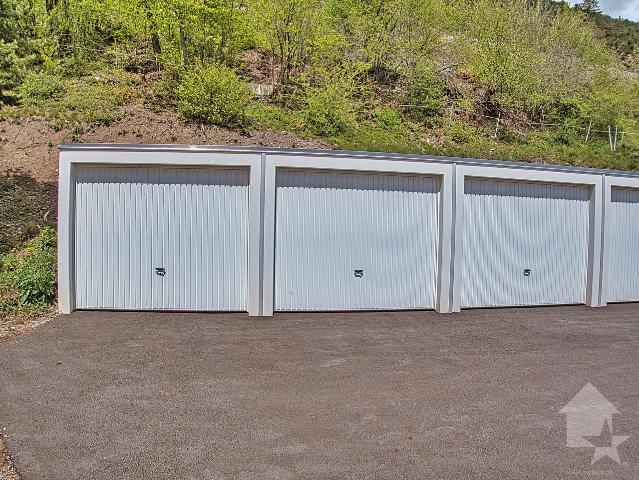 1 Garagenbox zu verkaufen, 1 km oberhalb von Varen