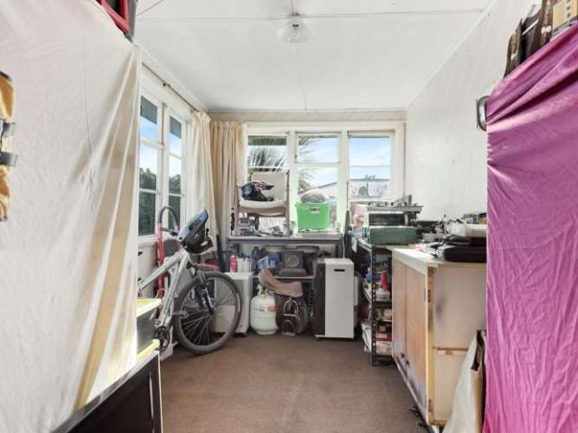 1 Gordon Terrace, East Gore
