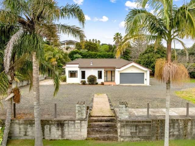1 Governors Heights, Whangamata, Thames Coromandel