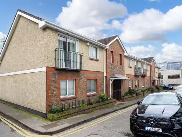 1 Grantham Mews, Portobello, Dublin 8, D08XP78 is for sale
