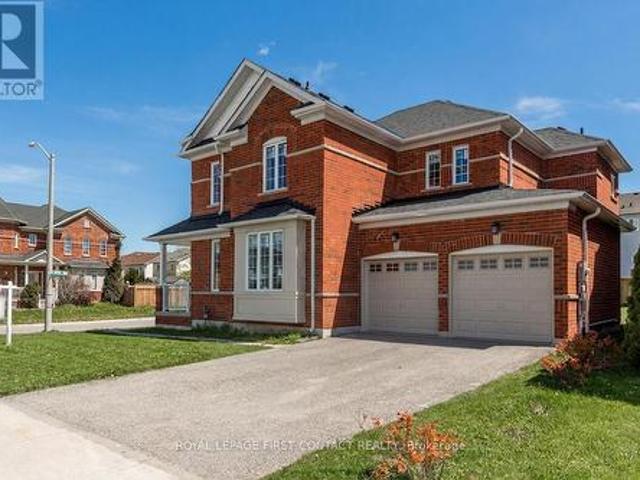 1 Griffin Gate, Barrie, ON, L4M 7G4 house for sale | Listing ID S13241 | Royal LePage