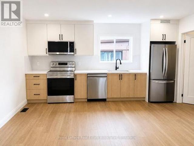 1 Gs 17 White Avenue, Toronto, ON, M6N 1S7 investment for lease | Listing ID W13543 | Royal LePage