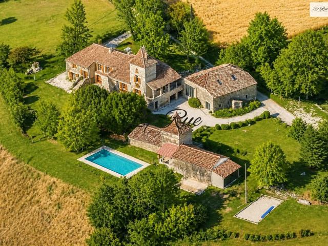 1 H Toulouse Propriete De 4 Maisons En Pierre Piscine P. 526m² Lalbenque