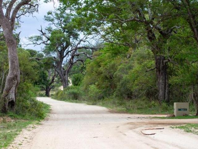 1 ha Land available in Moditlo Wildlife Estate