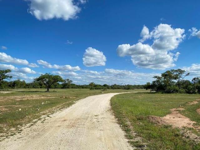 1 ha Land available in Moditlo Nature Reserve