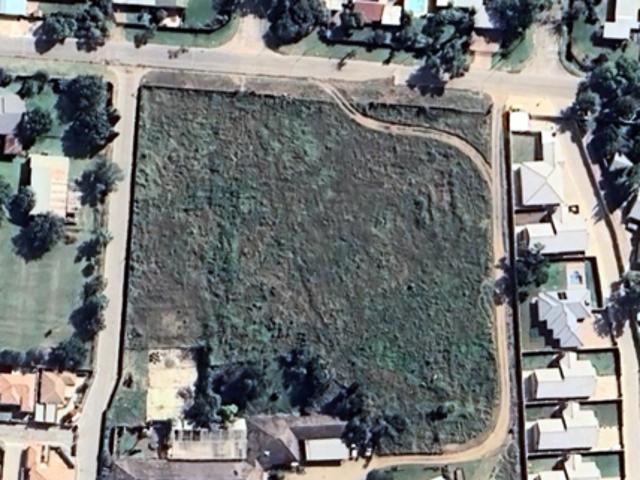1 ha Land available in Baillie Park