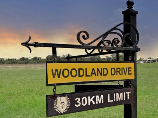 1 ha Land available in Kyalami AH