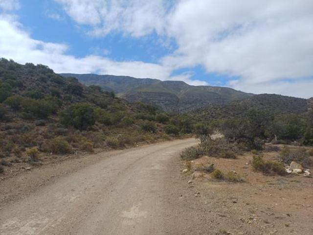 1 ha Land available in Ladismith