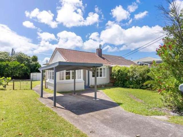 1 Handley Avenue, Narrow Neck, North Shore City