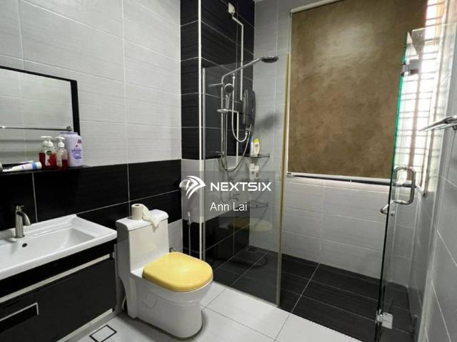 1. High Floor 2. Corner Unit 3. Indoor Facilities with Swimming Pool 4. 24 Hours Security 5. Gated & Guarded 6. Air Conditioners