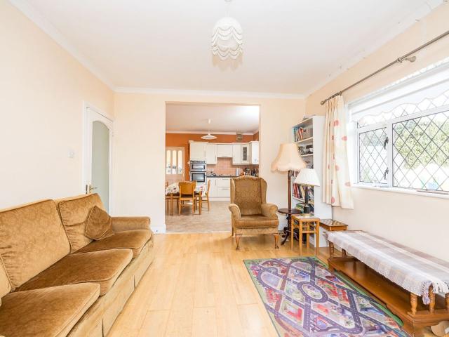 1 Hillcrest, Yellow Walls Road, Malahide, Co. Dublin, K36DX09