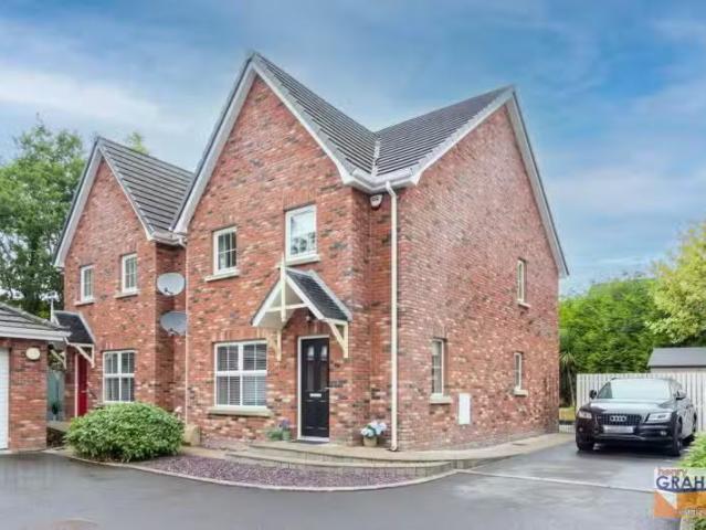 1 Holstein Close