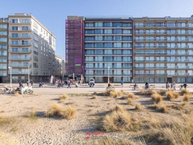 1 kamer met frontaal zeezicht in vernieuwde residentie Sp.
