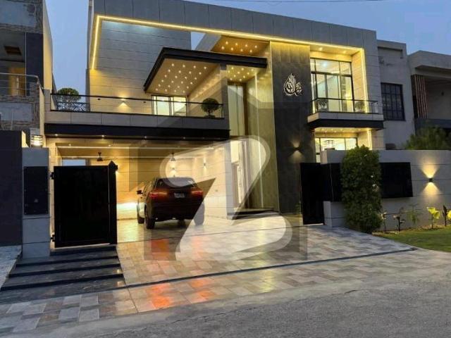 1 kanal moderate spacious bungalow at hot location available for sale in iep engineering town defence road lahore iep engineers town block e1