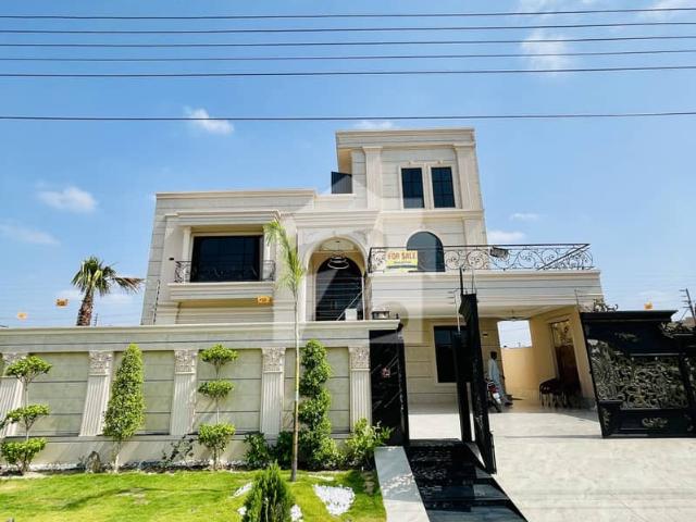 1 Kanal Modern Brand New House For Sale