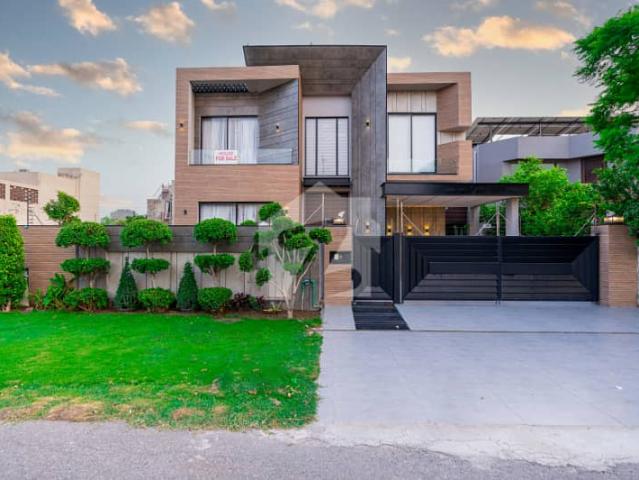 1 Kanal Modern Design Fully Furnished 1 Kanal Modern Design Top Class House For Sale