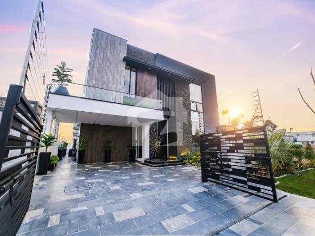 1 Kanal Modern Edge Luxury Furnished House In DHA Phase 7 For Sale