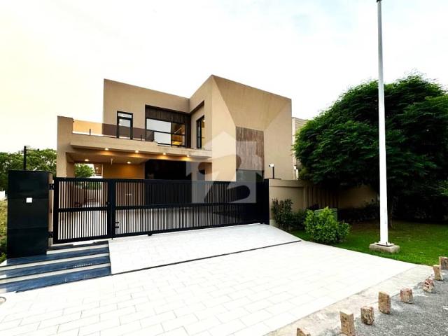 1 Kanal Modern House Available For Sale In DHA Phase 7 Block R