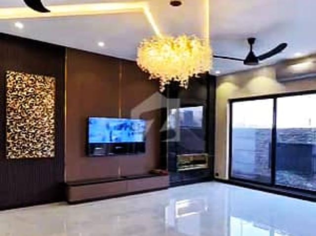 1 Kanal Modern House Available For Sale In DHA Phase 7 Block U