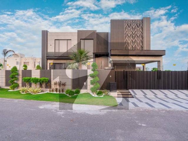 1 Kanal Modern House Near Mosque and Park