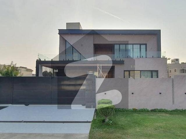1 Kanal Modern Lavish Bungalow For Rent Phase 6 DHA Lahore