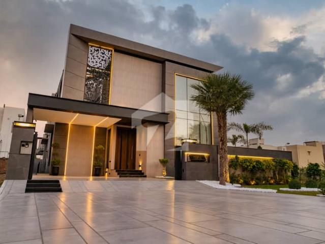 1 Kanal Modern Luxury House Near Tim Hortons