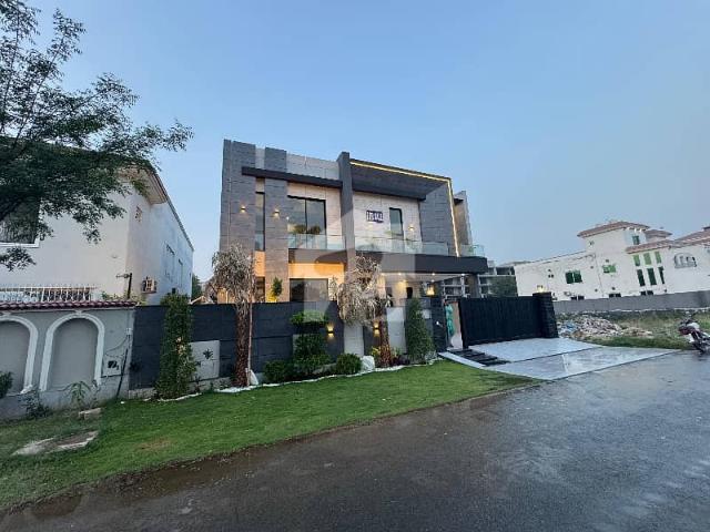 1 Kanal Modern State Of The Art Design By DHA Well Known Architecture Bungalow For Sale In Lake City Lahore Very Reasonable Price
