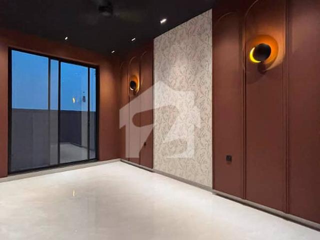 1 Kanal Modren Desing House For Sale