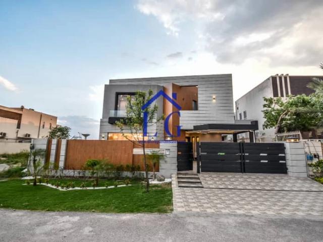 1 Kanal MODREN FULL BASEMENT Design Brand New Royal Palace Phase 8 pro Lahore DHA PHASE 8 ID 79449