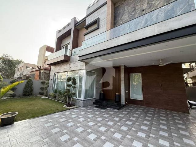 1 Kanal Modren Furnished Elegent Bungalow Phase 5 DHA For Sale