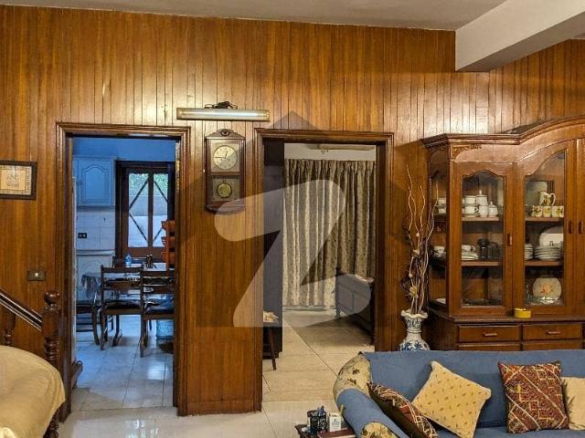 1 Kanal Owner Built Personal Solid Construction House Used Available For Sale In Model Town Lahore By Fast Property Services Real Estate And Builders Lahore Real Pics Also