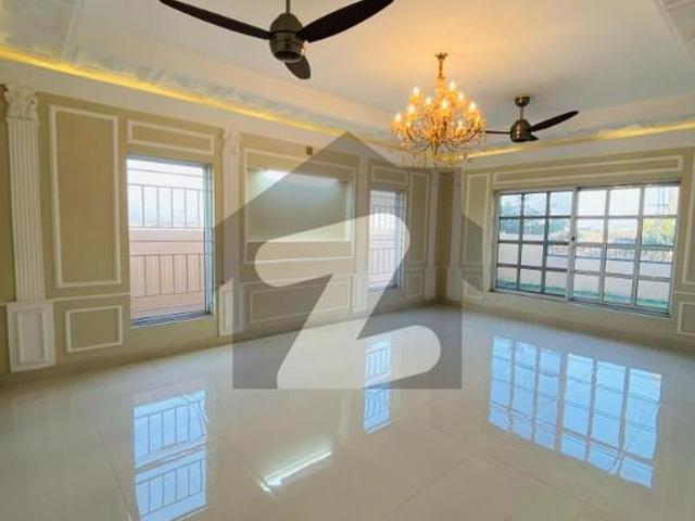 1 Kanal owner built 6 bedrooms house DHA Phase 5 Sector A