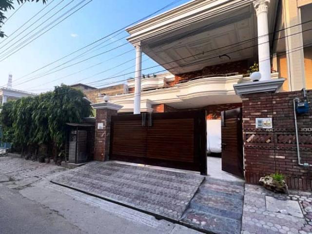 1 Kanal Owner Build Solid Renovated Bungalow For Sale Garden Town Near Lahore Garden Town ID 81208