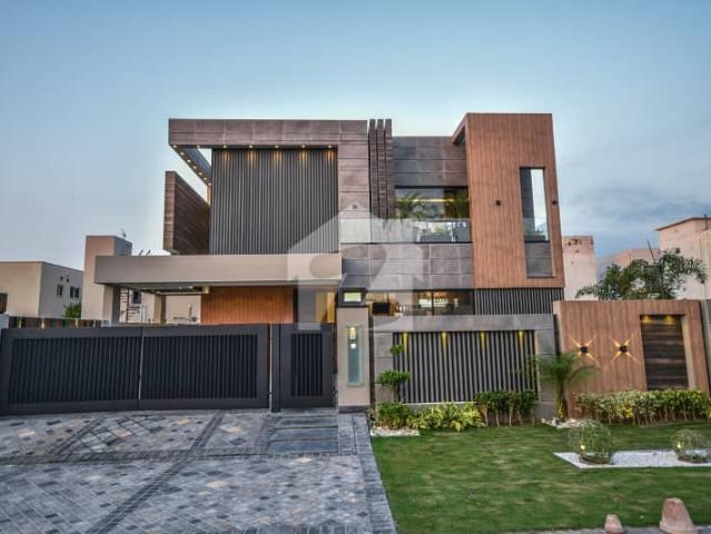 1 Kanal Adorable Bungalow On Top Location For Sale In Lake City Meadows Lahore Features