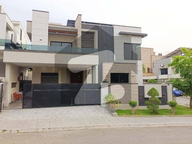 1 Kanal Aesthetic Design Corner Bungalow On Prime Location Up For Sale