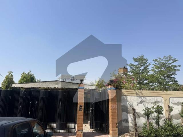 1 Kanal Building Available For Offices And Other Commercial Use, With 18 KWh Solar System Installed. And Air Conditioners Installed In Rooms