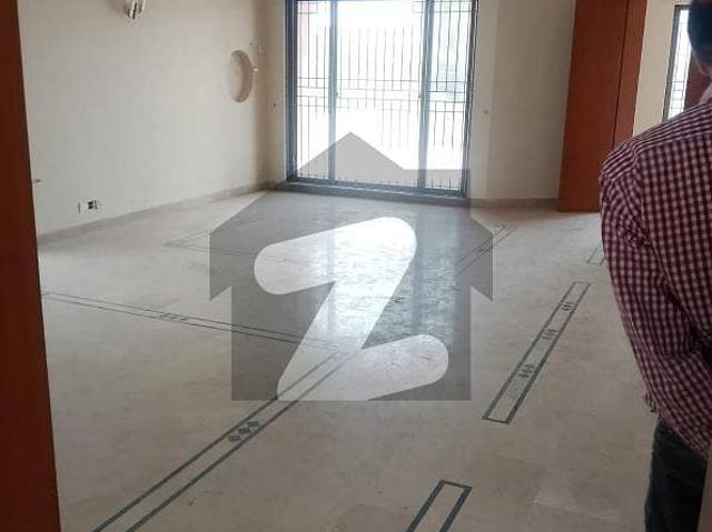 10 Marla Beautiful Upper Portion Available For Rent On Top Location Of DHA Phase 4
