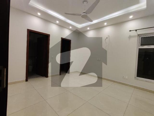 10 Marla Beautiful And Elegant House For Rent In Top City D Block Top City 1 Block D