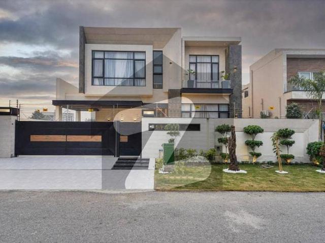 1 Kanal Beautiful Bungalow For Rent In DHA Phase 6 Lahore