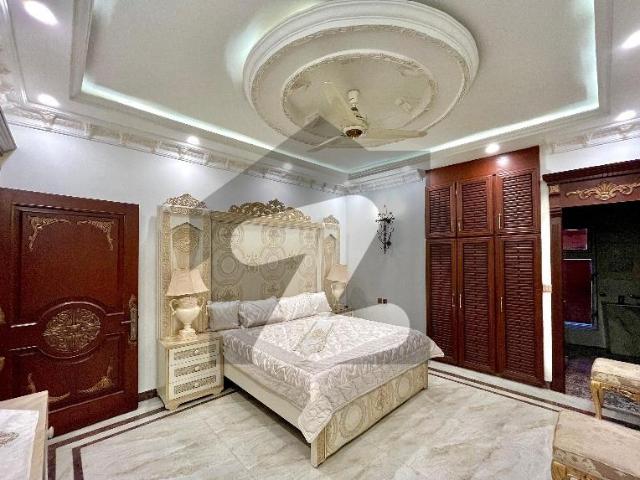 1 Kanal Beautiful Designer Luxurious Double Unit House For Sale DHA Defence Phase 2