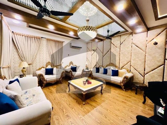 1 Kanal Beautiful Designer Luxury House