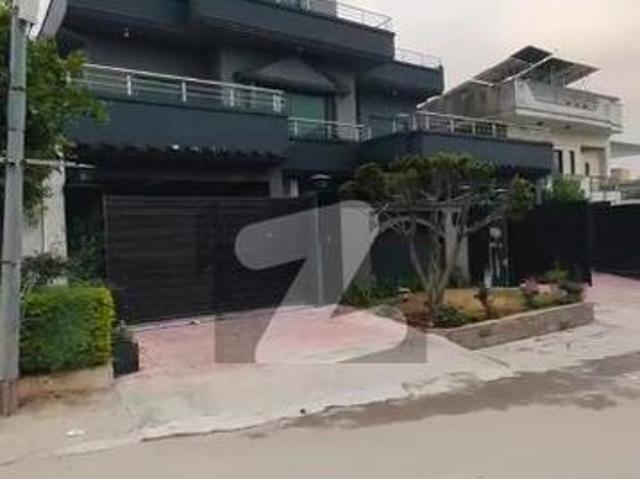 1 Kanal Beautiful Double Unit House For Sale National Police Foundation Housing Scheme