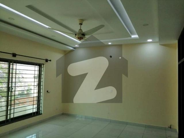 1 Kanal Beautiful House Available For Rent Near To Giga Mall DHA Phase 2 Sector F