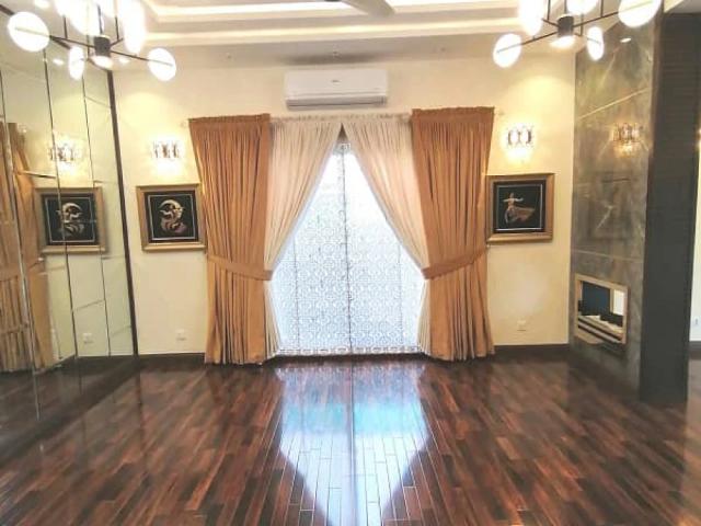 1 Kanal Beautiful Semi Furnished House With Basement Available For Sal Lahore DHA Phase 4 ID 84530