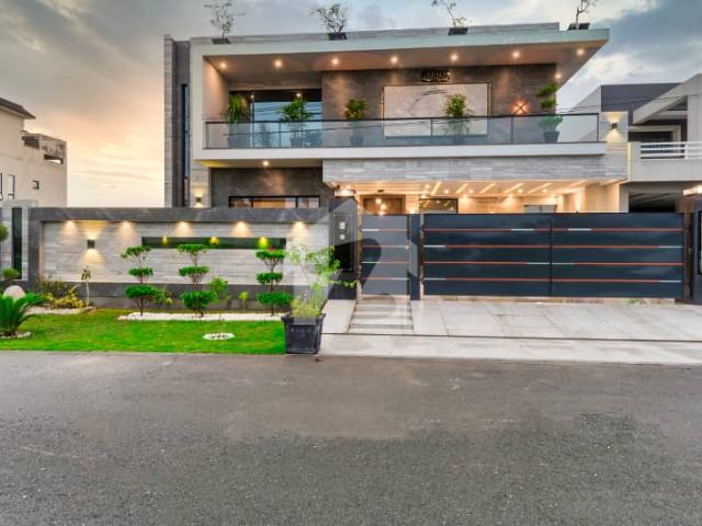 1 Kanal Beautifully Designed Fully Furnished House With 100% Original Pics Available For Rent In DHA Lahore