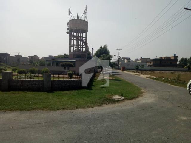 1 Kanal Best Location For Built Home Near Park Mosque And Main Road Plot For Sale