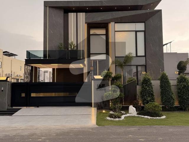 1 kanal brand new ultra modern design house for sale in valencia town